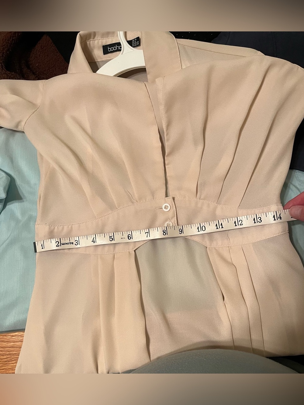 Boohoo Plunge Neck Split Maxi Top in Cream - Picture 5 of 6